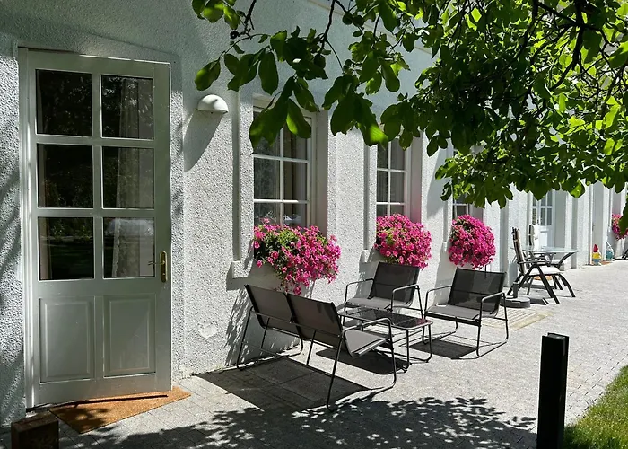 Apartment Mit Gartenblick Und Terrasse