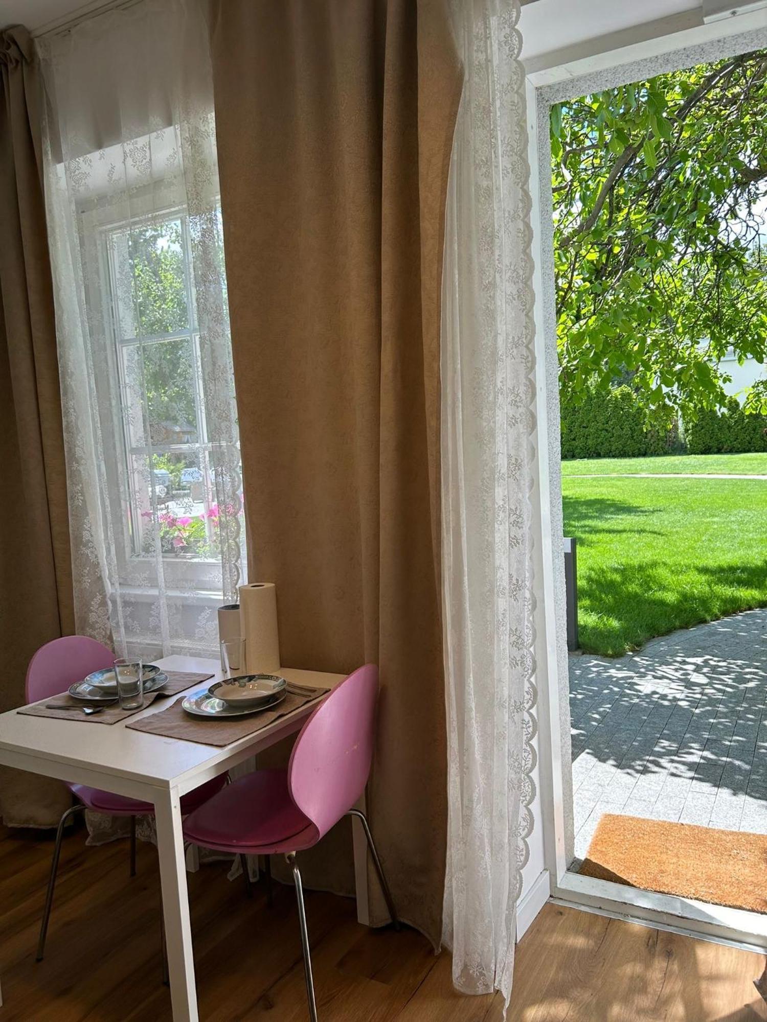 Mit Gartenblick Und Terrasse * Baden bei Wien